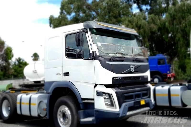 Volvo FMX440 شاحنات أخرى