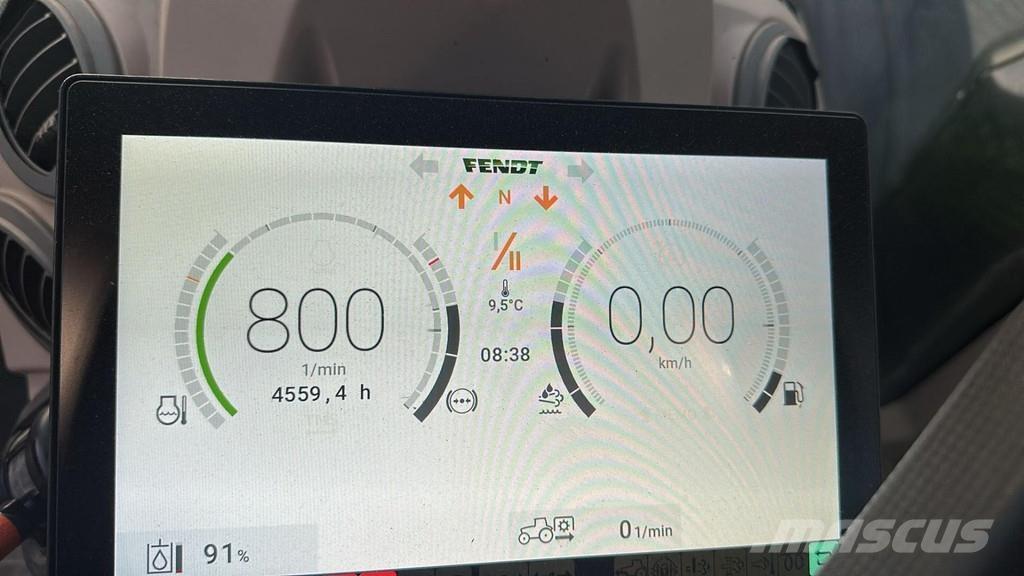 Fendt 724 VARIO الجرارات