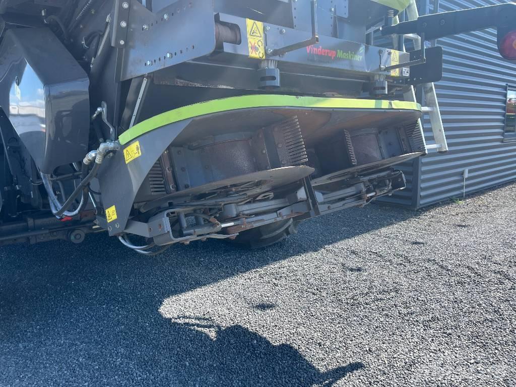CLAAS Lexion 780 TT حصادات