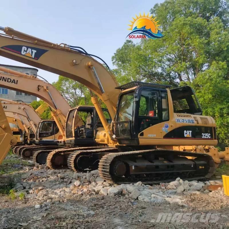CAT 325 C حفارات زحافة