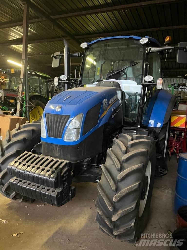 New Holland T 5.115 الجرارات