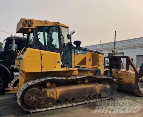 John Deere 750 K بلدوزرات مجنزرة
