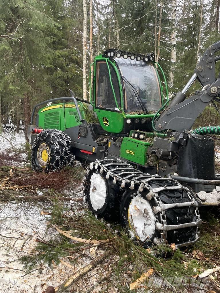 John Deere 1070 G حصادات