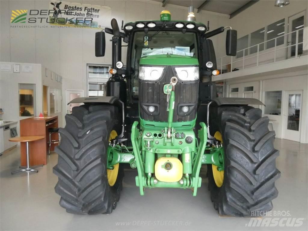 John Deere 6250R الجرارات
