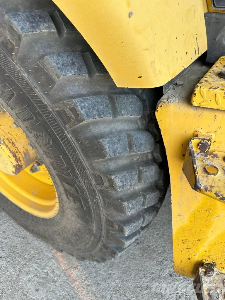 Komatsu W97R-2PC معدات المواد - غير ذلك