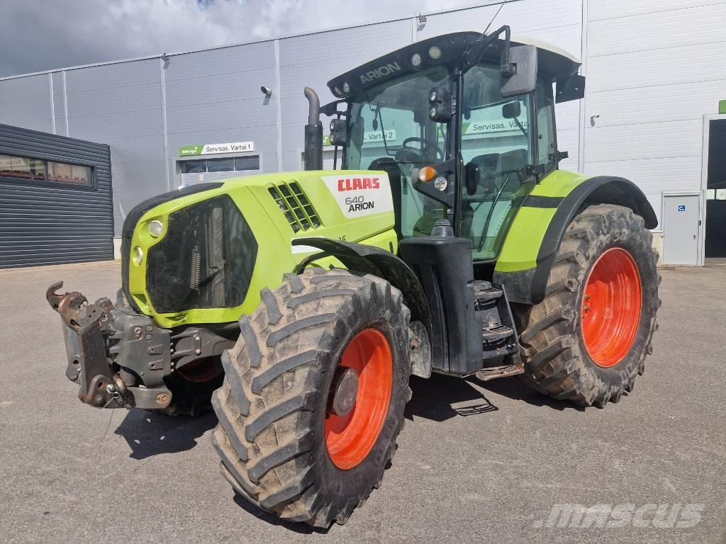 CLAAS Arion 640 CIS الجرارات