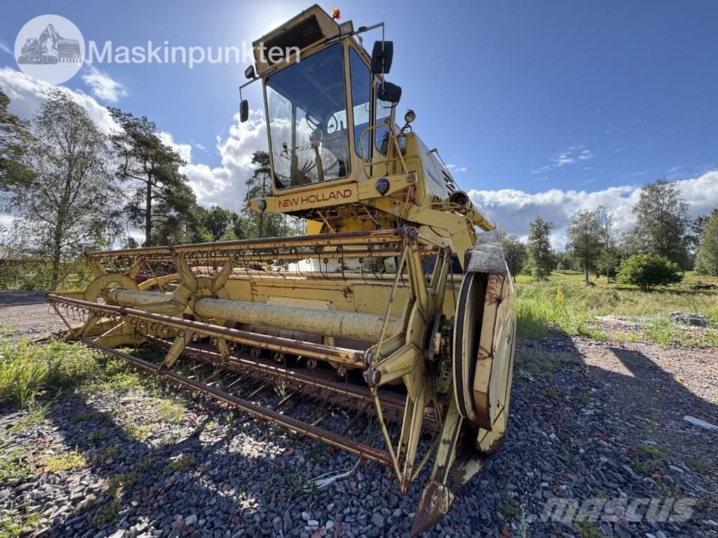 New Holland 1530 حصادات