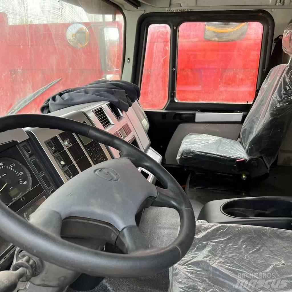 Shacman F 3000 شاحنات قلابة