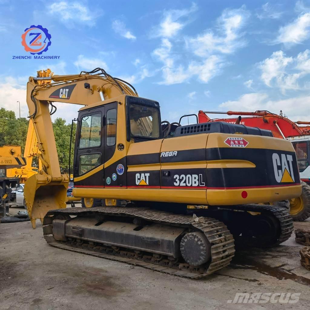 CAT 320 B LC حفارات زحافة