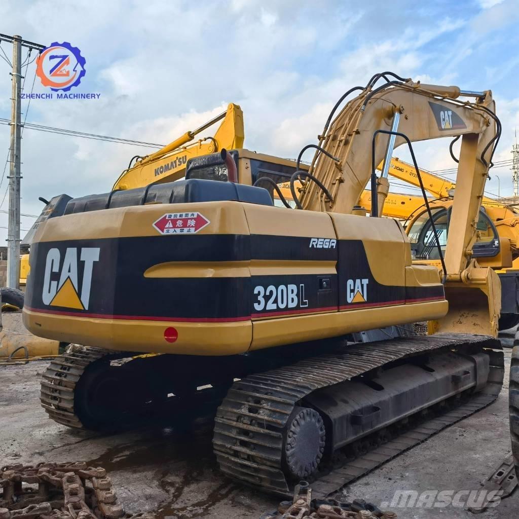CAT 320 B LC حفارات زحافة