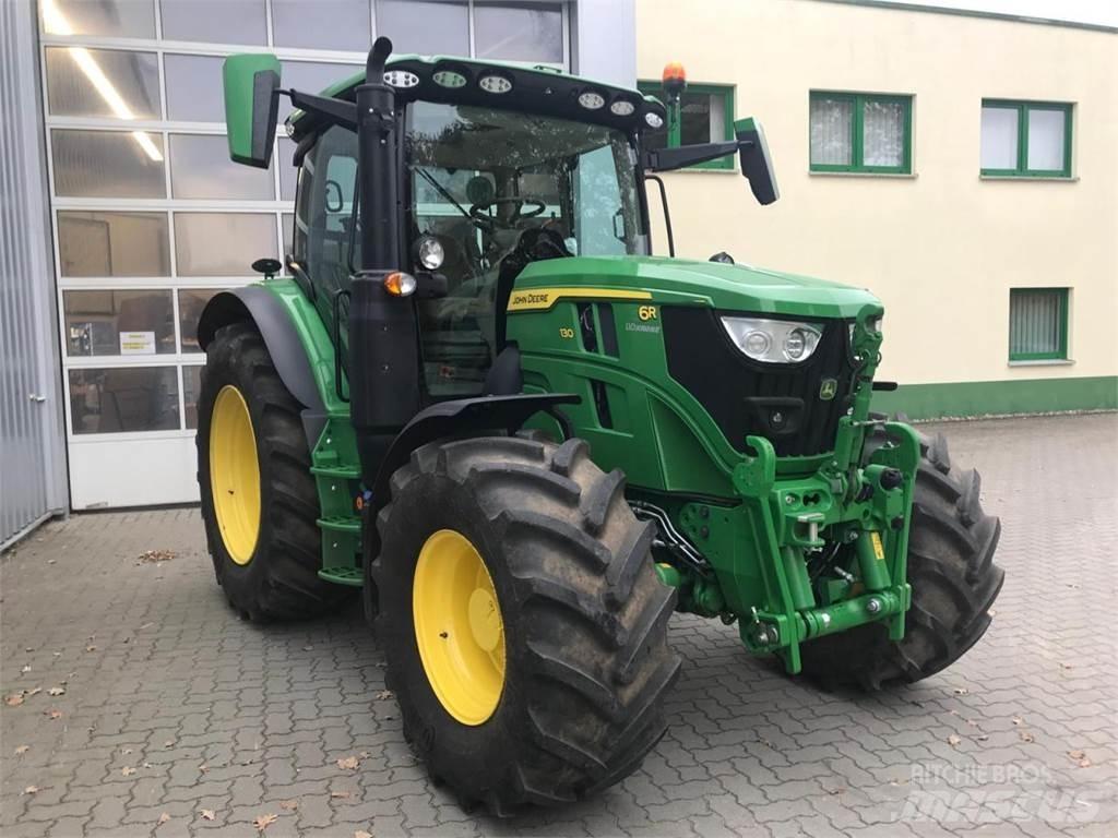 John Deere 6R 130 الجرارات