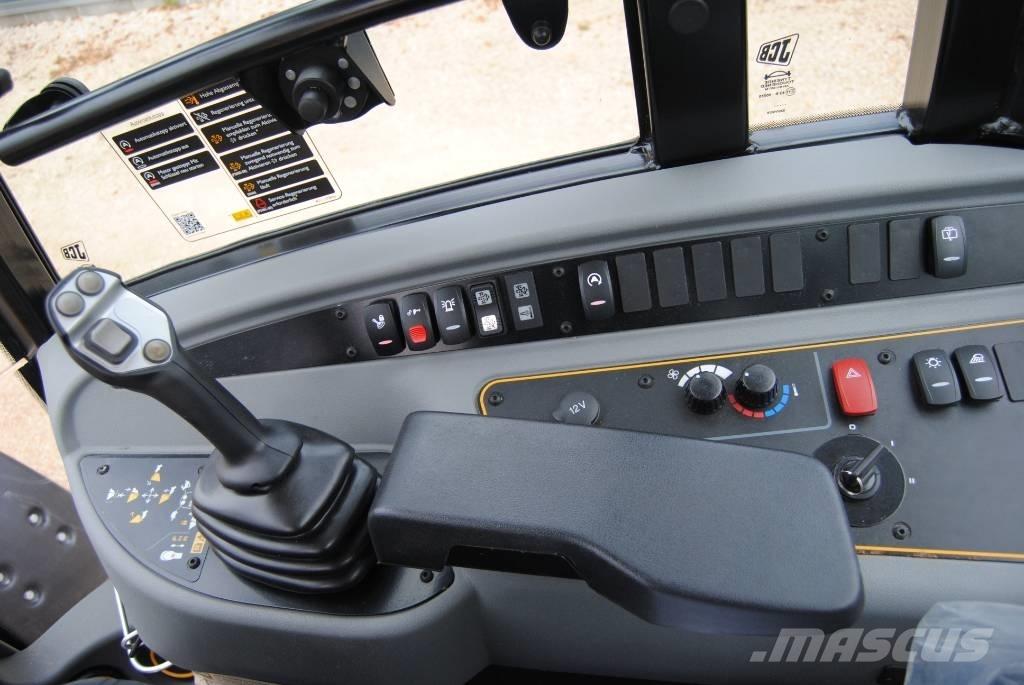 JCB 409 لوادر بعجل