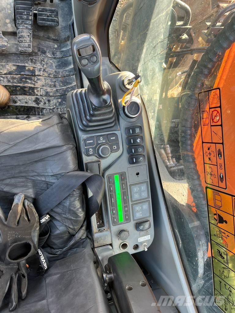 Doosan DX 225 حفارات زحافة