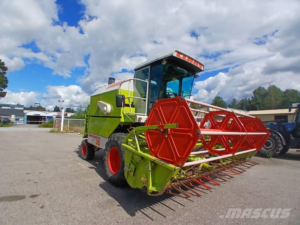 CLAAS Dominator 58 S حصادات