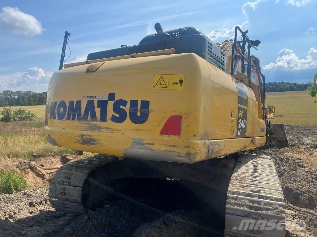 Komatsu PC 240 LC-11 حفارات زحافة