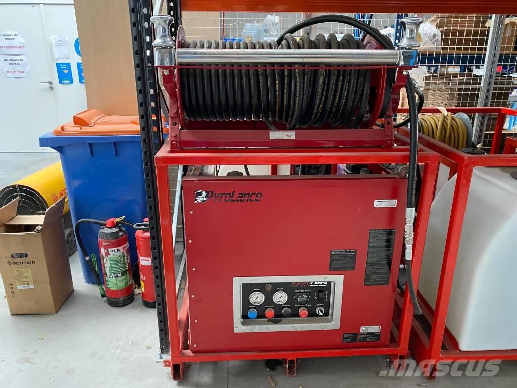  Pyrolance  UHP شاحنات حريق