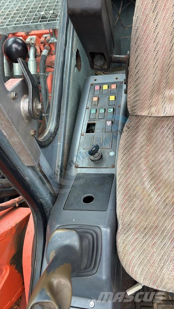 Atlas 1304 حفارات بعجل