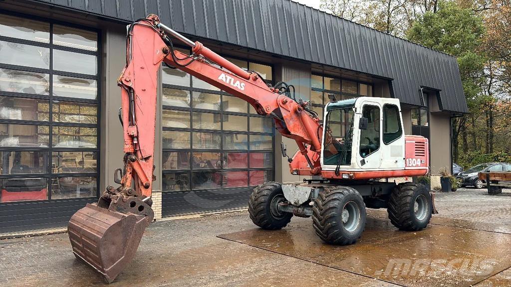 Atlas 1304 حفارات بعجل