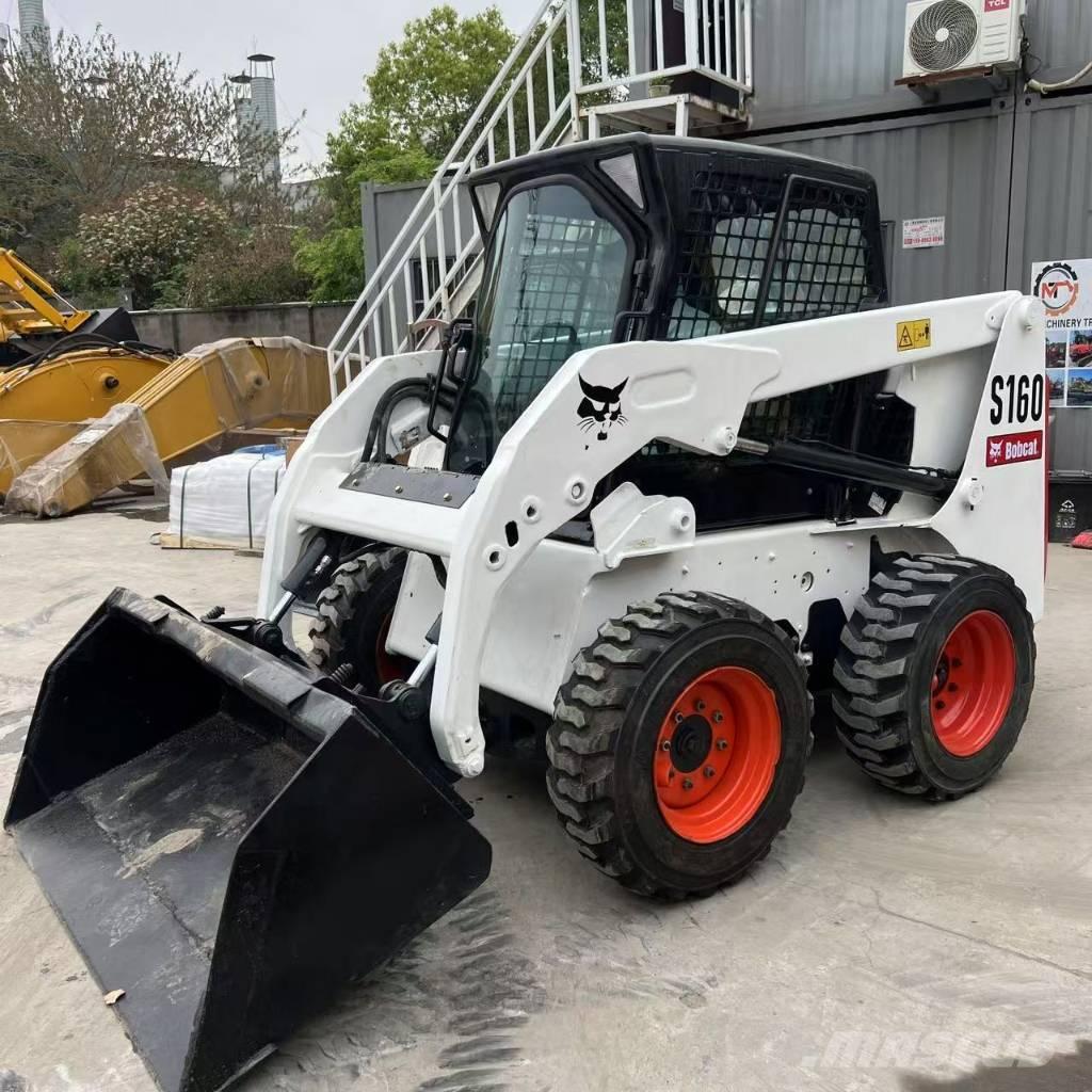 Bobcat S 160 لوادر انزلاقية التوجيه