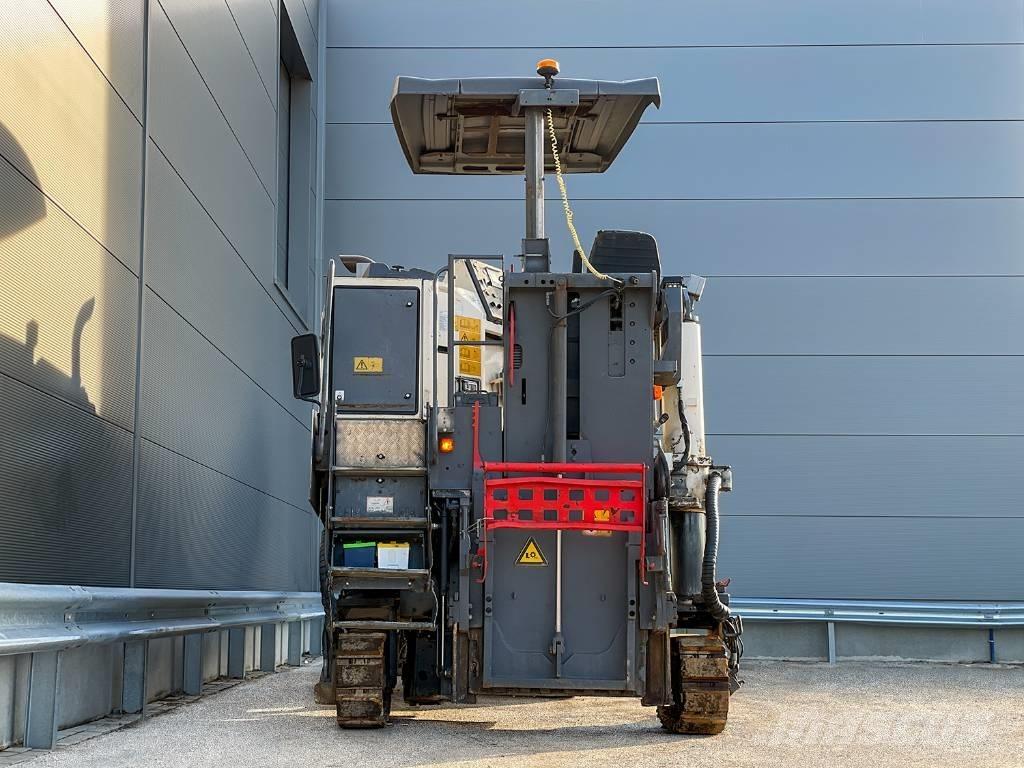 Wirtgen W 100 F ماكينات الكشط البارد للأسفلت