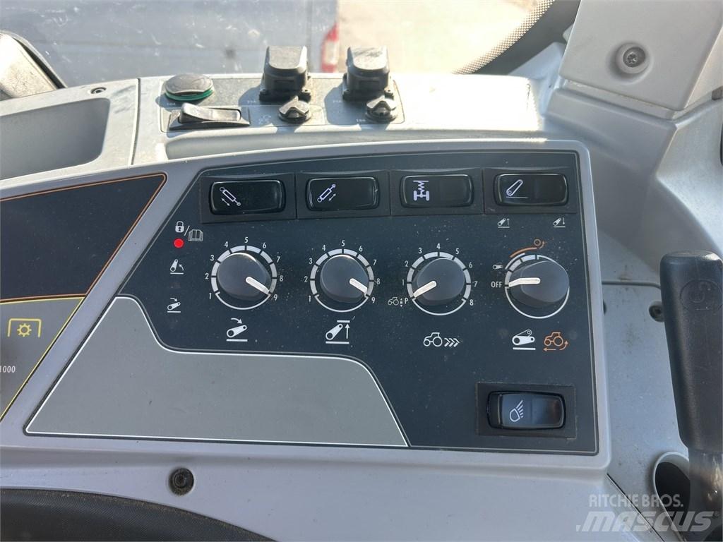 Valtra N 174 VERSU الجرارات