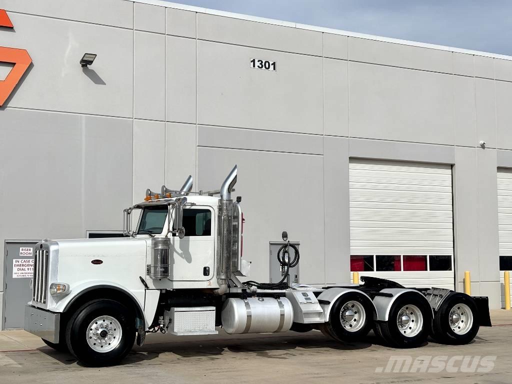 Peterbilt 388 وحدات الجر