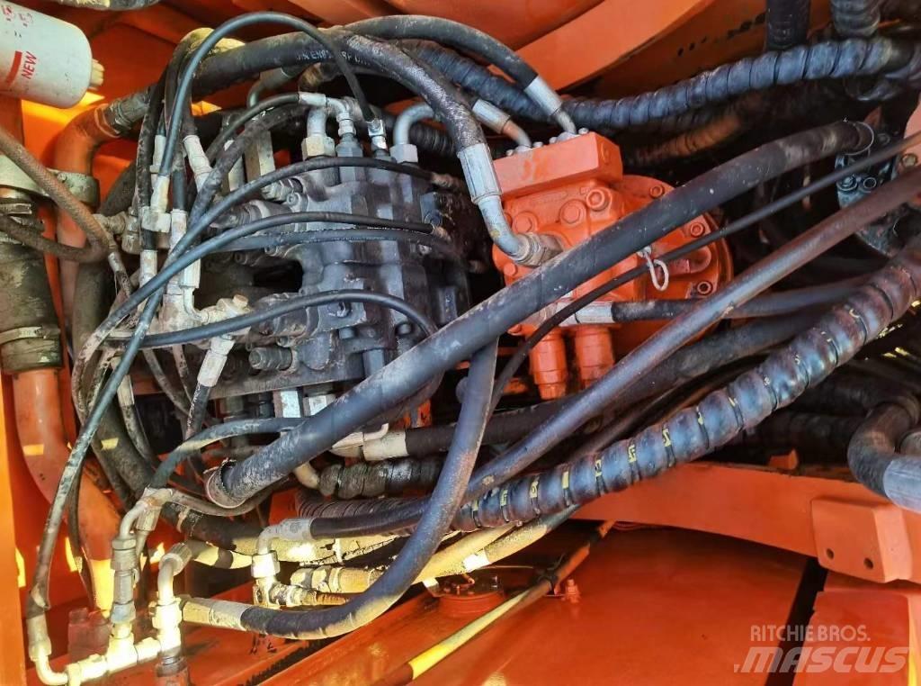 Doosan 150 W-7 حفارات بعجل