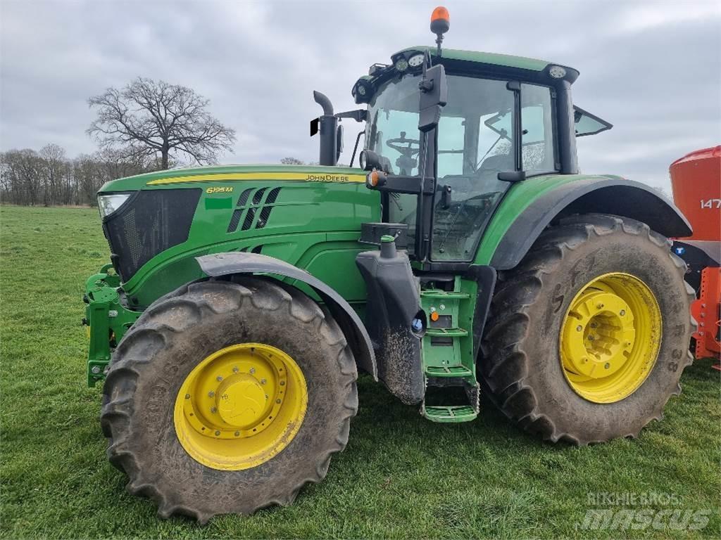 John Deere 6195 M الجرارات
