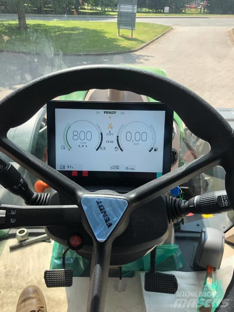 Fendt 718 Vario الجرارات
