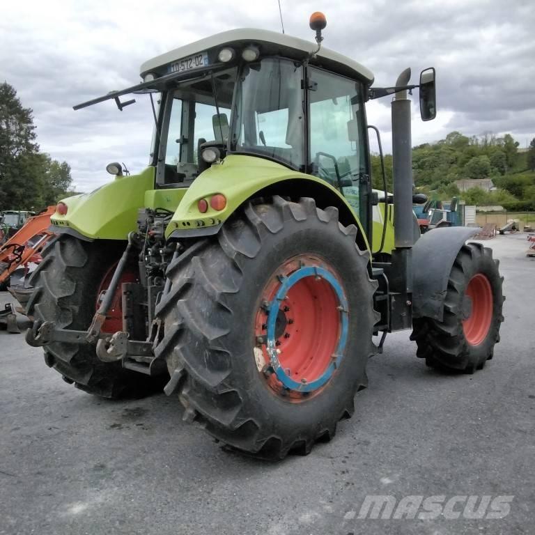 CLAAS 640 ARION الجرارات