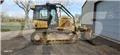 CAT D 5 K LGP DOZER بلدوزرات مجنزرة