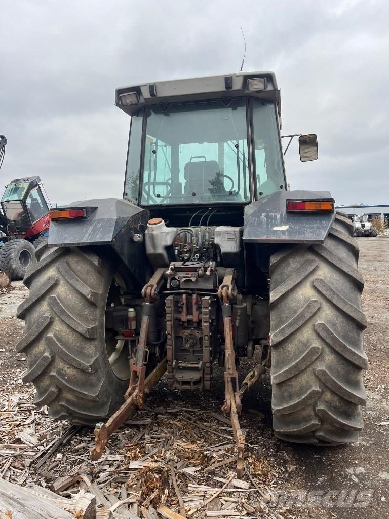 Massey Ferguson 3690 الجرارات