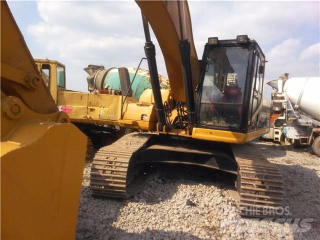 CAT 330B حفارات زحافة