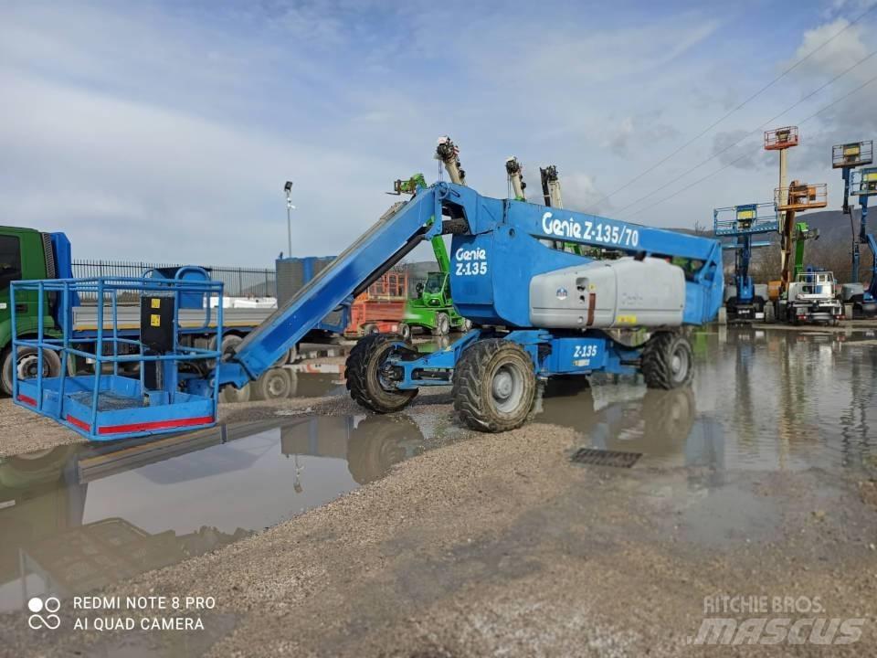 Genie Z 135/70 رافعات سلة مفصلية