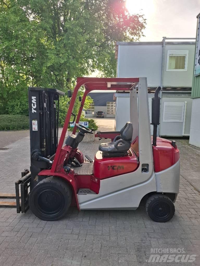TCM FA30D-J Heftruck شاحنات الديزل