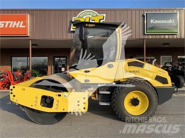 Bomag BW177D-5 مداحل أحادية الأسطوانة