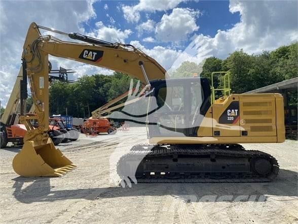 CAT 320 حفارات زحافة