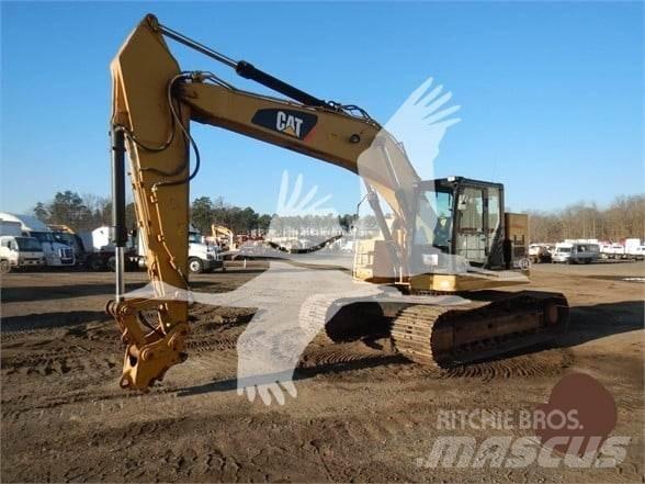 CAT 328D LCR حفارات زحافة