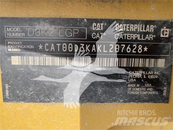 CAT D3K2 LGP بلدوزرات مجنزرة