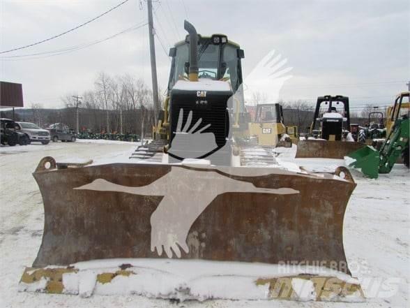 CAT D6K XL بلدوزرات مجنزرة
