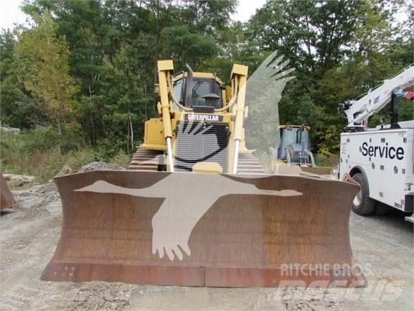 CAT D6T XL بلدوزرات مجنزرة