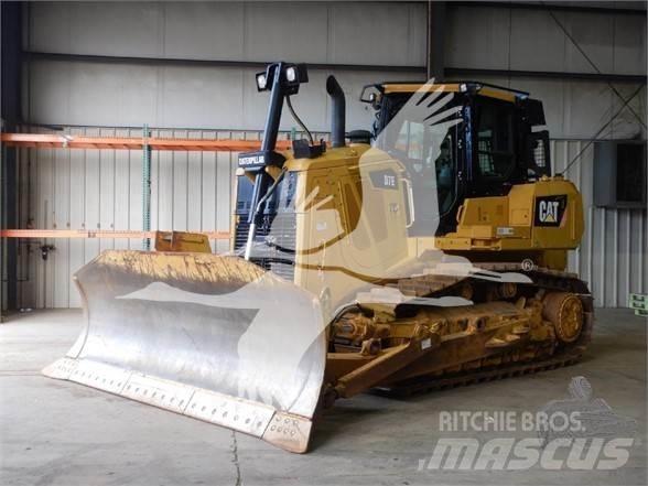 CAT D7E بلدوزرات مجنزرة