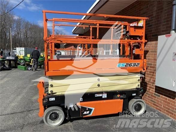 JLG ES2632 رافعات مقصية الشكل