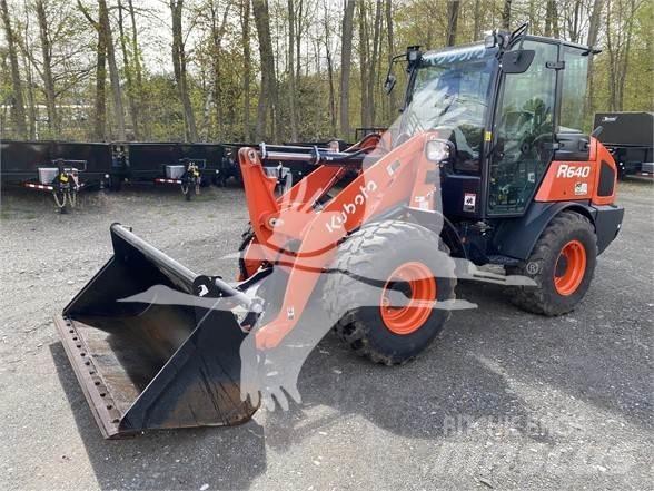 Kubota R640 لوادر بعجل