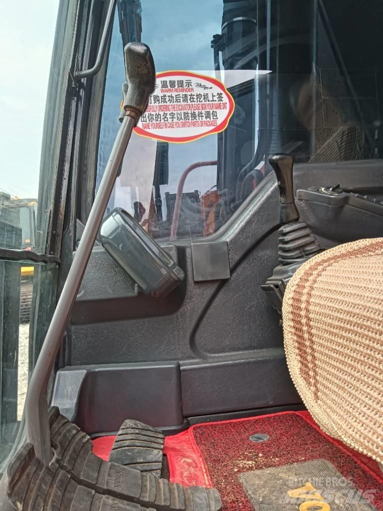 Volvo EC 240 حفارات زحافة
