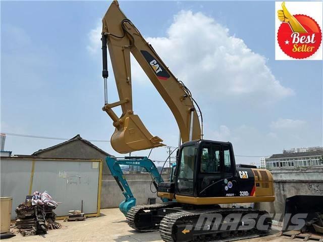 CAT 320 D حفارات زحافة