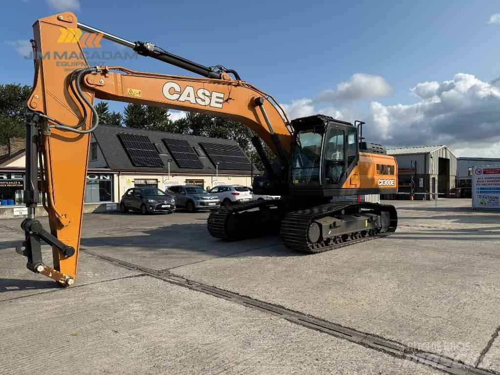 CASE CX 300 E حفارات زحافة