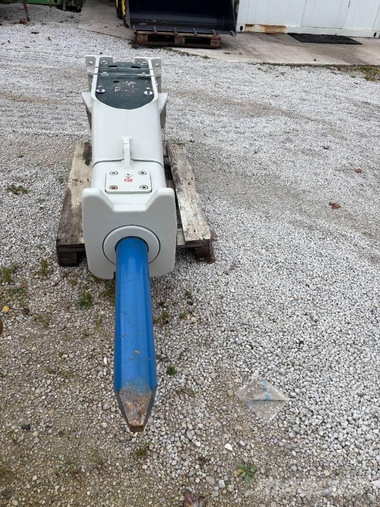 Furukawa F22LN مطارق / كسارات