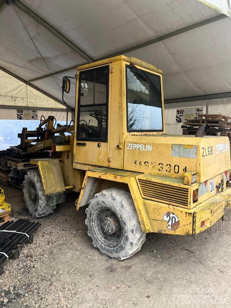 Schaeff SKL 831 لوادر بعجل