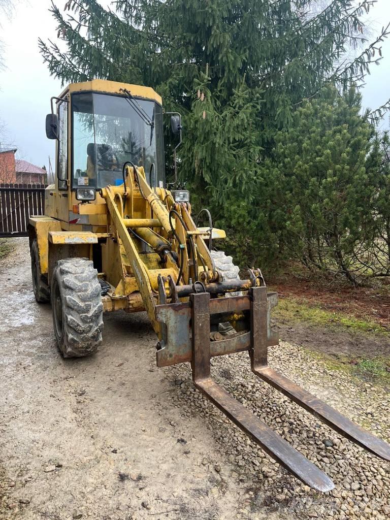 Schaeff SKL 831 لوادر بعجل